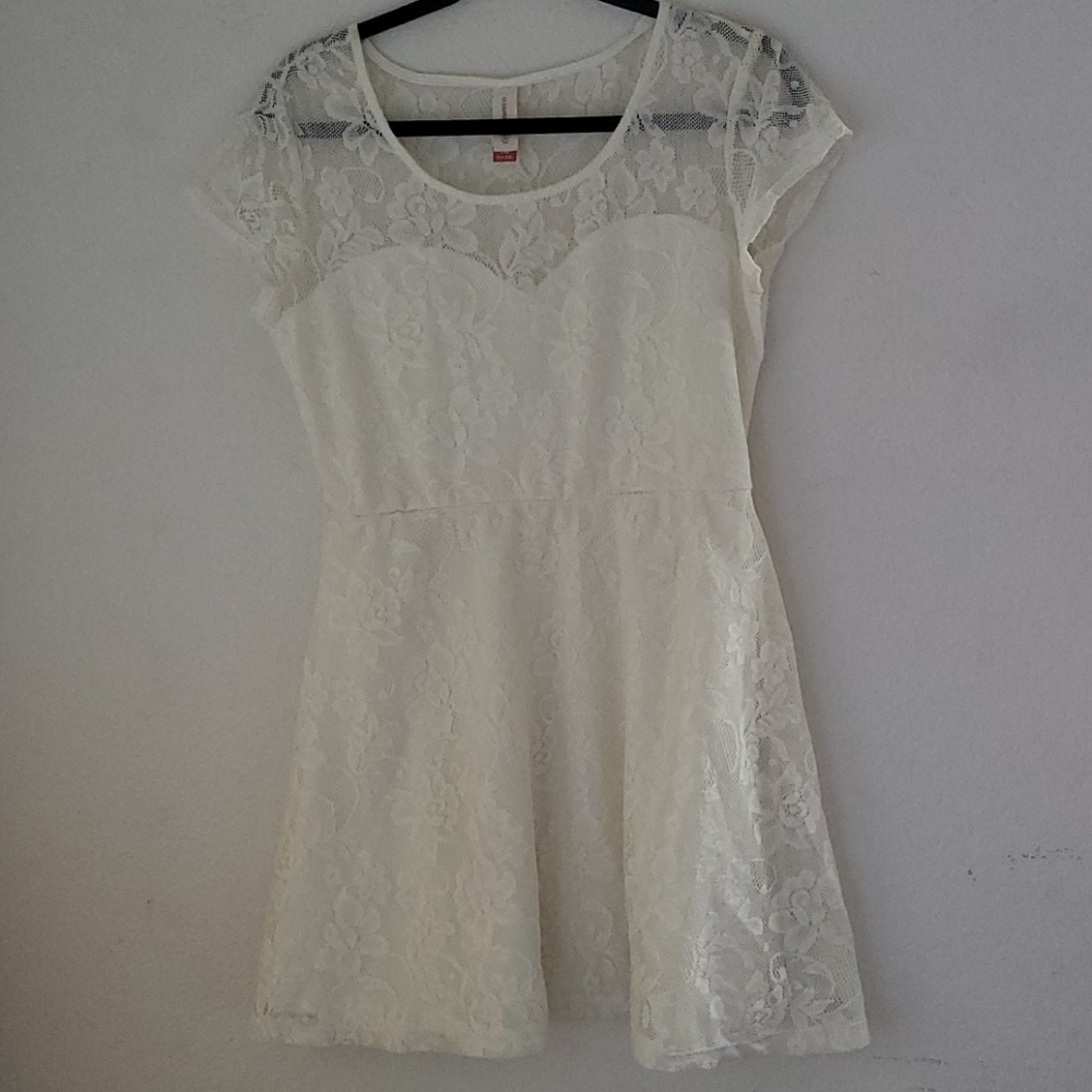 Lace white dress